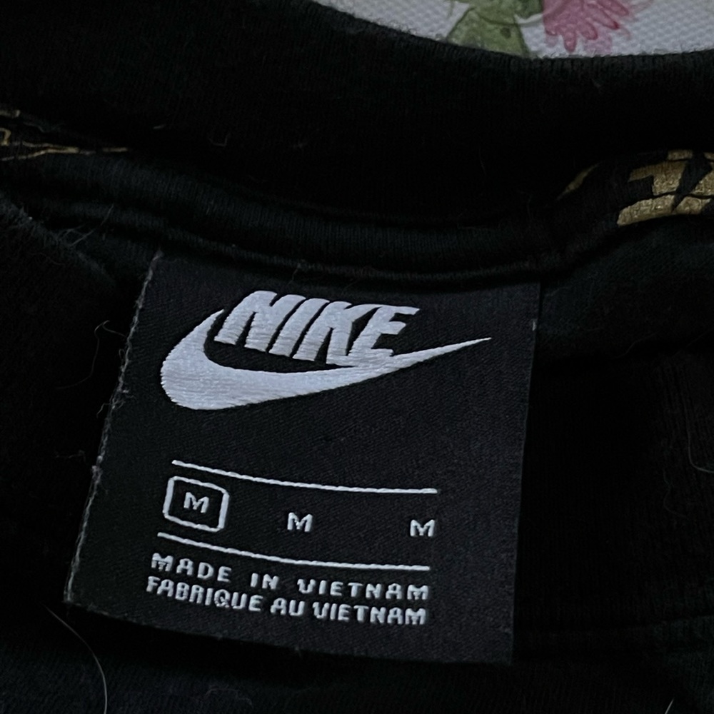 Nike Tee - Picture 3 of 3